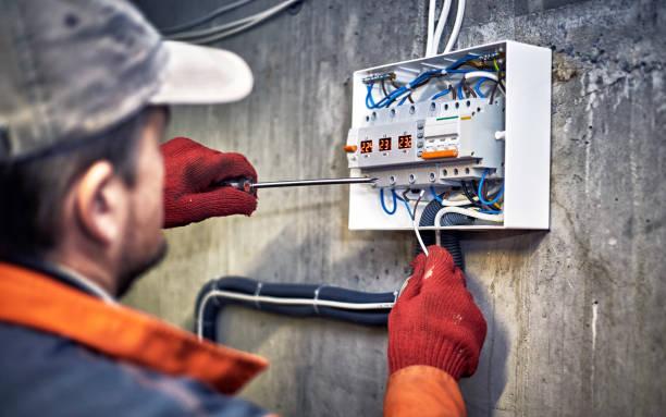 Montagem de painéis elétricos industriais: Guia completo para otimização