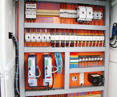 Painel de distribuição de energia